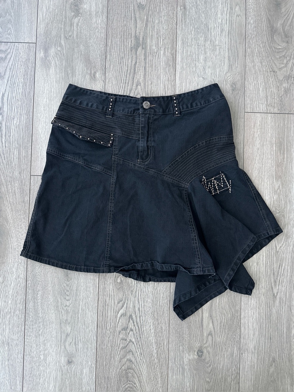 y2k grunge asymmetrical studded dark wash denim skirt